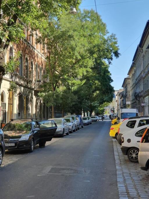 Nefelejcs Near The Keleti Railway Station Apartman Budapest Kültér fotó